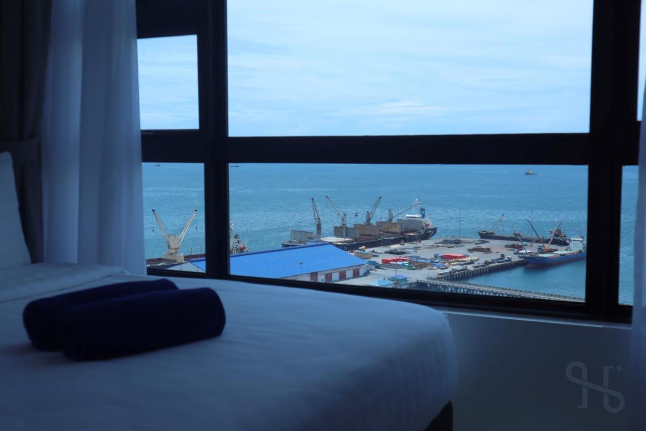 Homesuite' Home At Jesselton Quay Kota Kinabalu Exterior photo